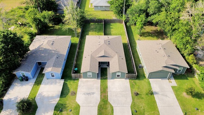 Building Photo - 9027 Madera Rd