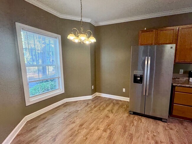 Building Photo - 2 Bed | 2.5 Bath Raleigh Townhome near NCSU