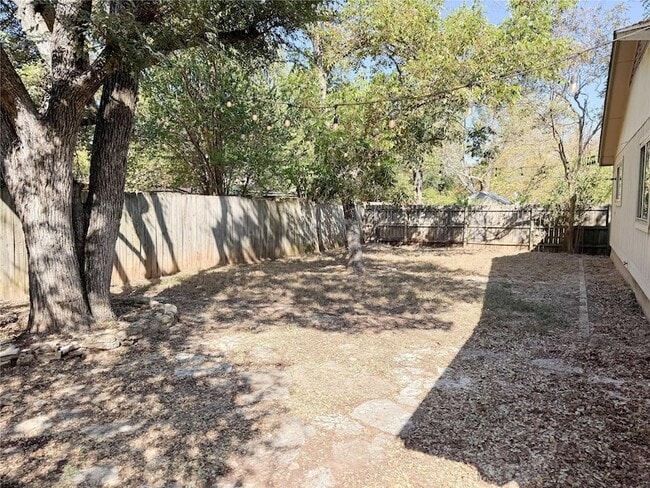 Building Photo - 11910 Stout Oak Trail