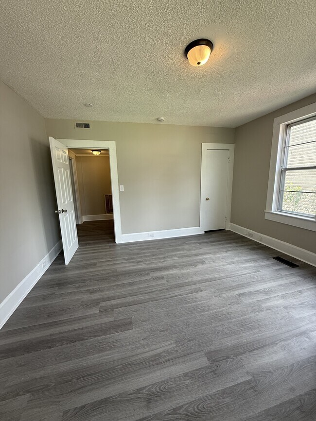 Building Photo - 5509 Court P