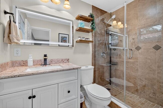 Building Photo - 2407 NE 17th Terrace