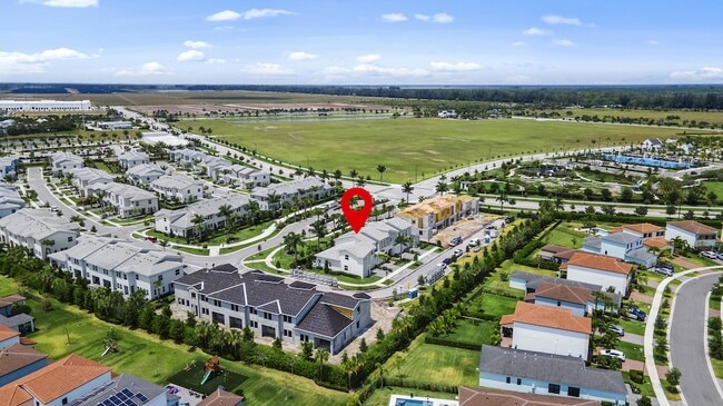 Building Photo - 16181 Oakview Dr