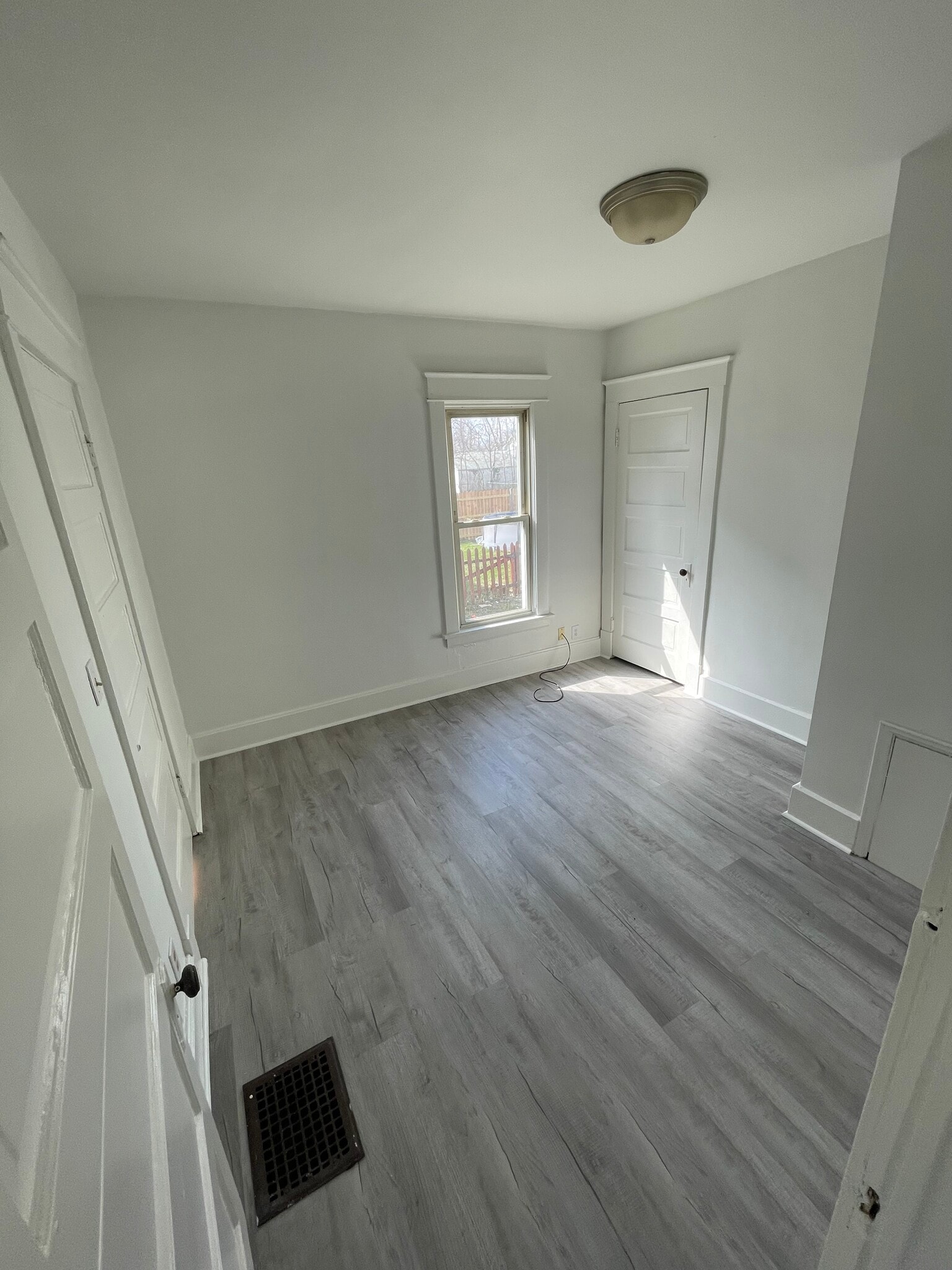 Bedroom 2 - 2105 Sherman Ave