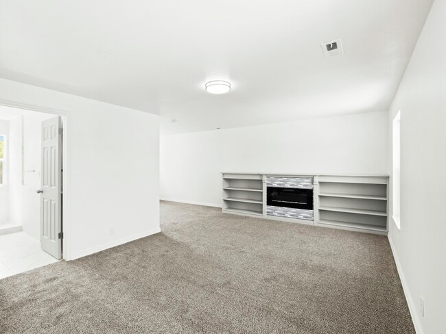 Building Photo - 1630 Ridgemark Dr