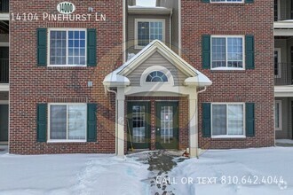 Building Photo - Available Now! Grand Blanc Schools! Condo/...