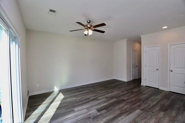 Building Photo - 1854 Gabriel Ln