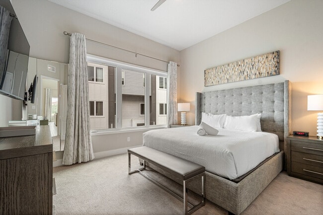 Building Photo - 7740 Sandy Ridge Dr