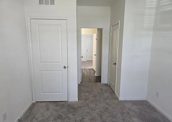 Building Photo - 4913 Jovian