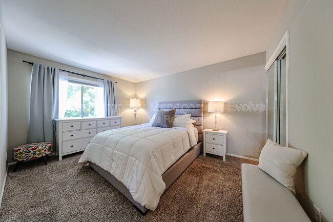 Building Photo - 8531 E Belleview St