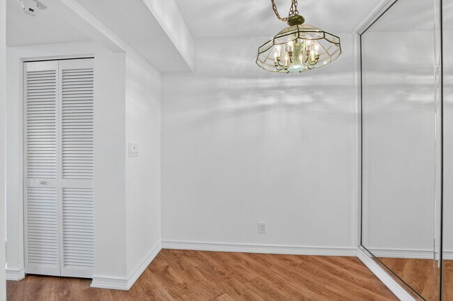 Building Photo - 120 SE 5th Ave