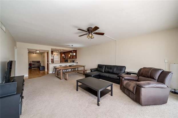 Building Photo - 3050 N Palm Aire Dr