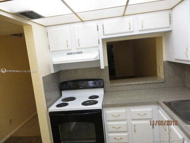 Building Photo - 7900 Camino Cir