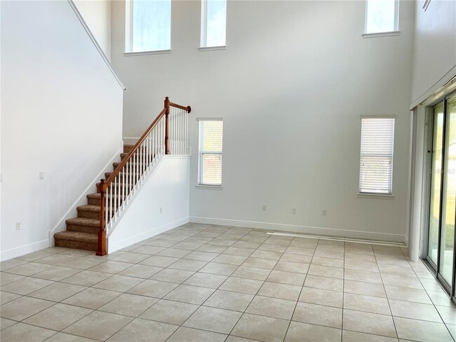 Building Photo - 7952 Hampton Lake Dr