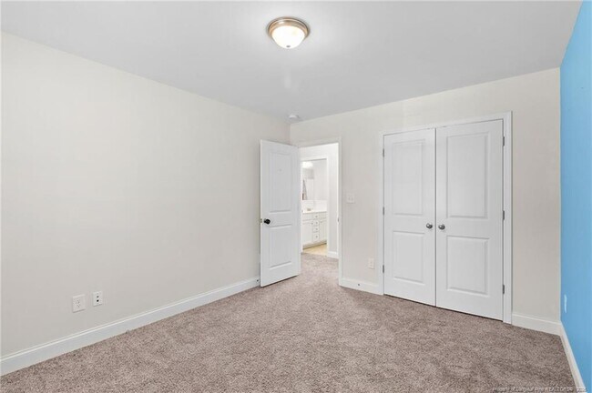 Building Photo - 2051 Hayfield Rd