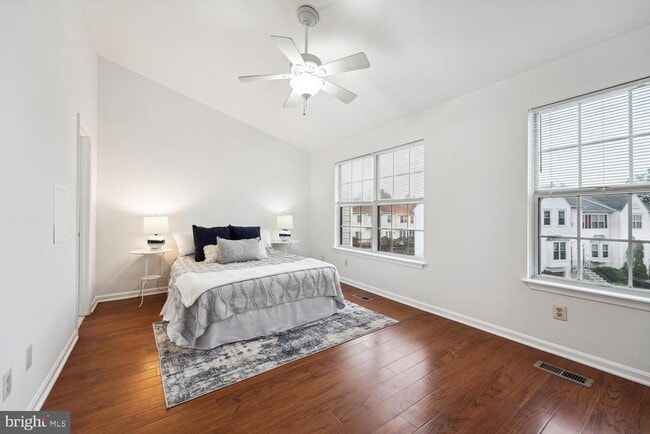 Building Photo - 6817 Signature Cir