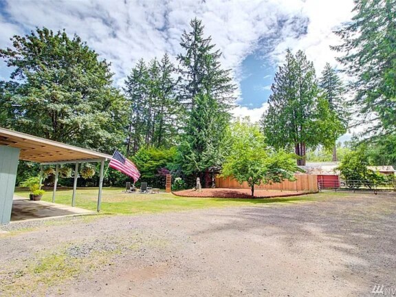 Building Photo - 3911 Victory Dr SW