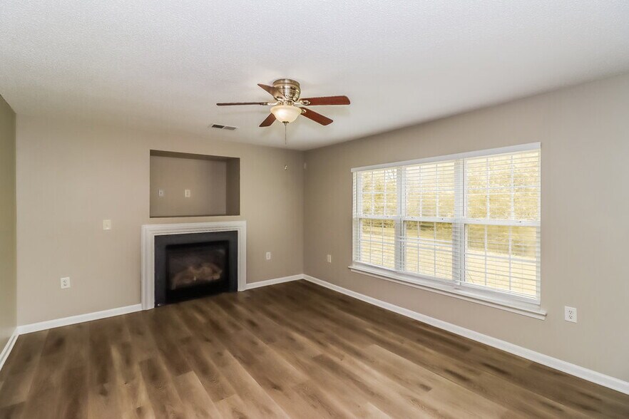 Building Photo - 2717 Brahman Meadows Ln