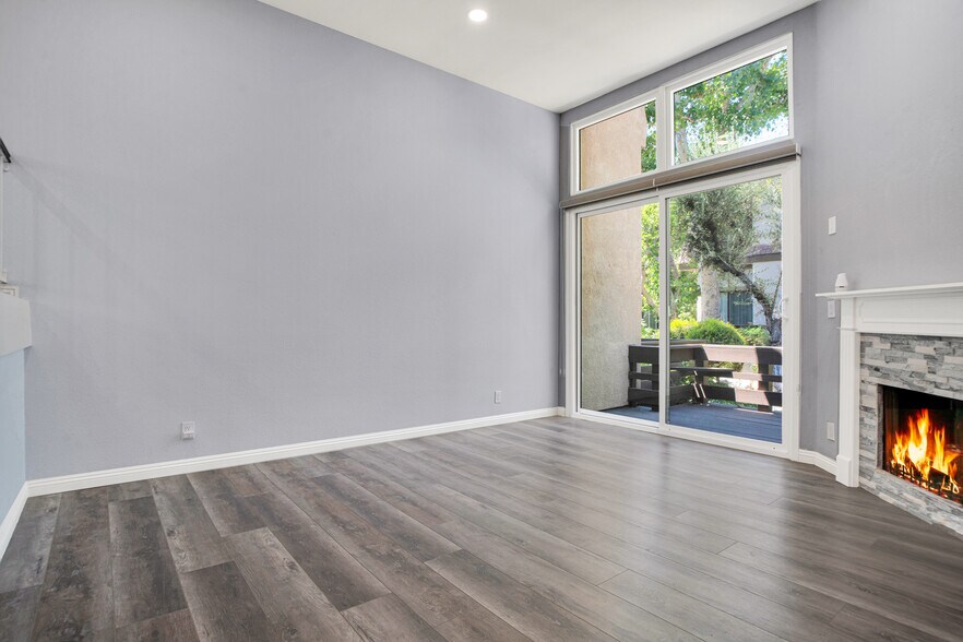 Living Room - 9000 Vanalden Ave