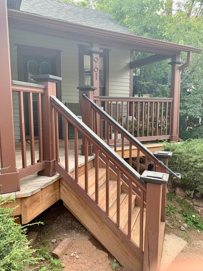 Building Photo - 961 Osage Ave