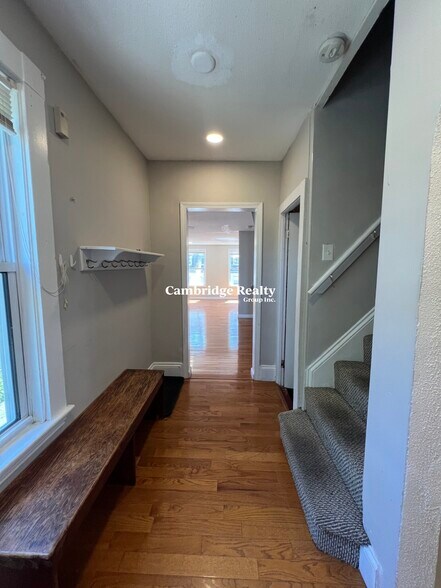 Building Photo - 15 Hudson St