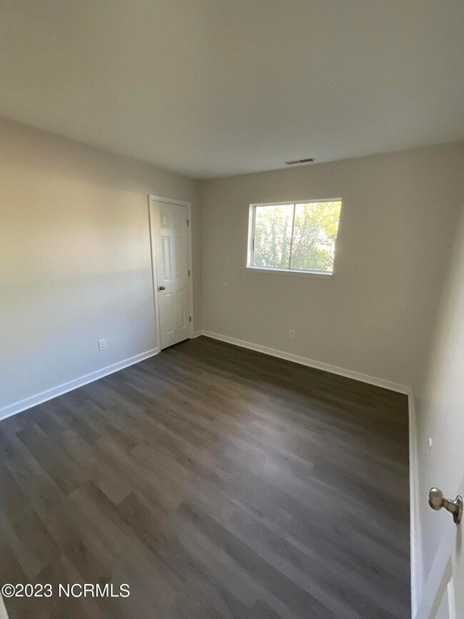 Building Photo - 505 Ramsey Ct