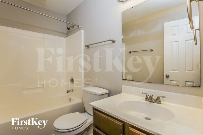 Building Photo - 9644 Kestevan Ct