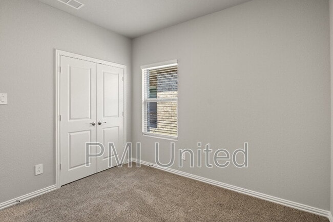 Building Photo - 203 Travine Dr