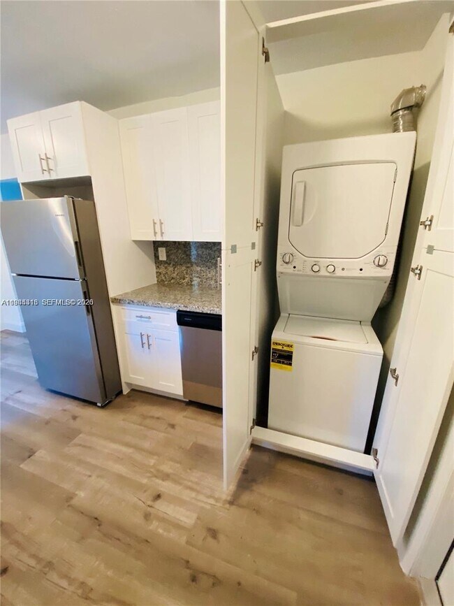 Building Photo - 915 NW 59th St