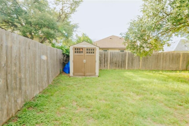 Building Photo - 17506 Bottle Springs Ln