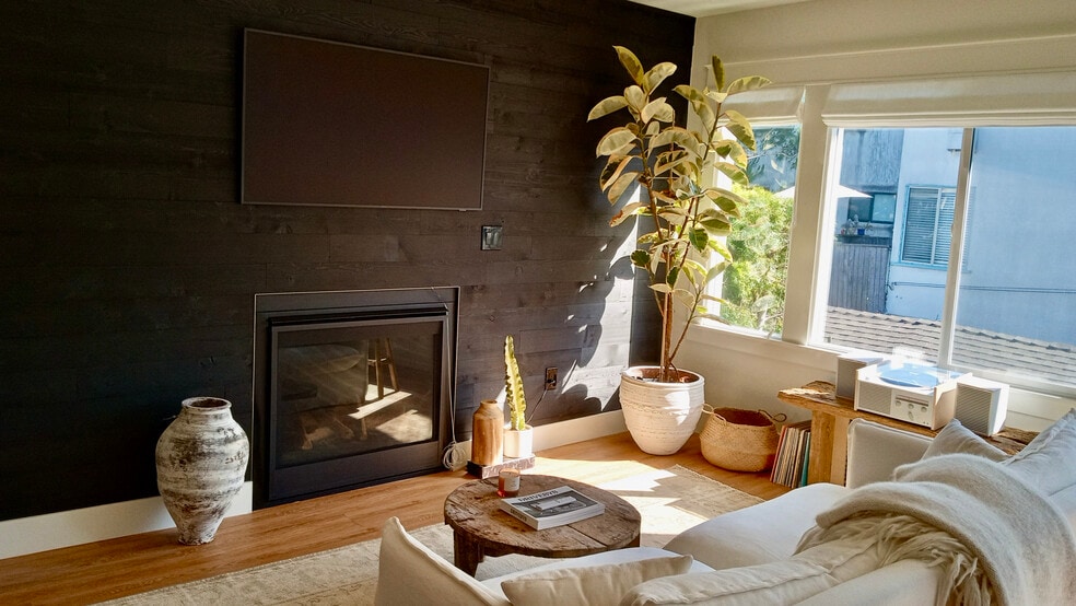 Building Photo - 23 29th Ave