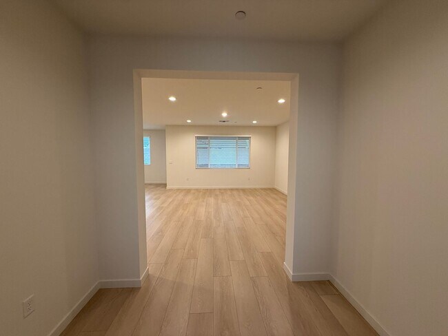 Building Photo - Beautiful New Build! MOVE IN SPECIAL