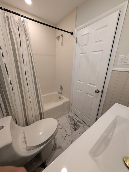 Building Photo - 15 N Forge Manor Dr