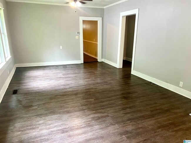 Building Photo - 511 12th St