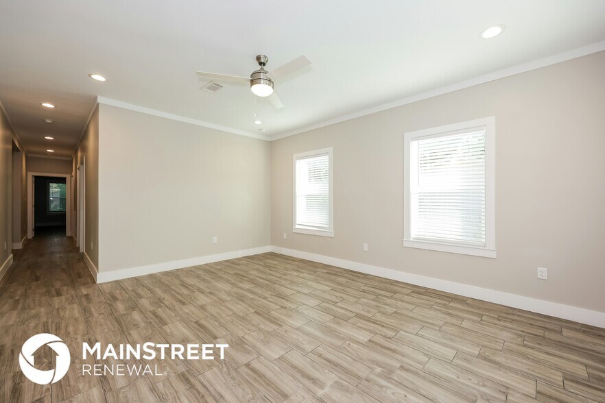 Building Photo - 3530 Cauthorn Dr