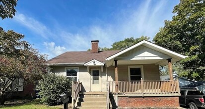 Building Photo - 303 E Winter Ave