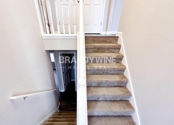 Building Photo - 4599 White Rd