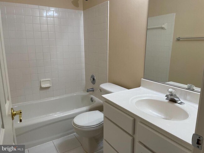 Building Photo - 43670 St Helena Terrace