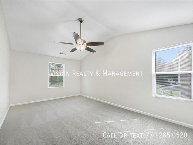 Building Photo - 745 Dot Dr