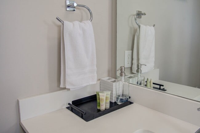 Building Photo - 509 Gregg St