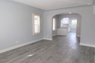 Building Photo - BB LLC - Savona Walk