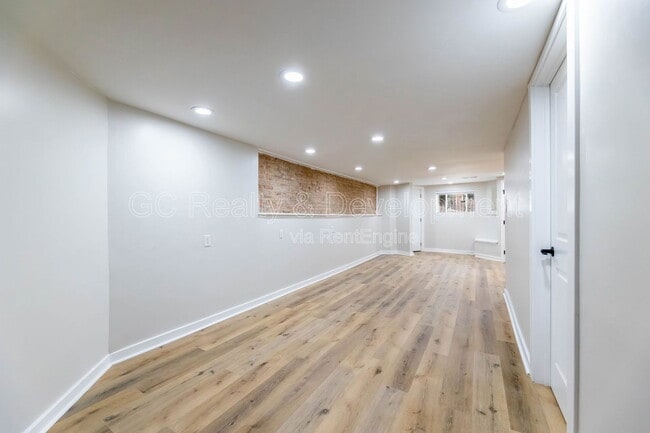 Building Photo - 4241 S Calumet Ave