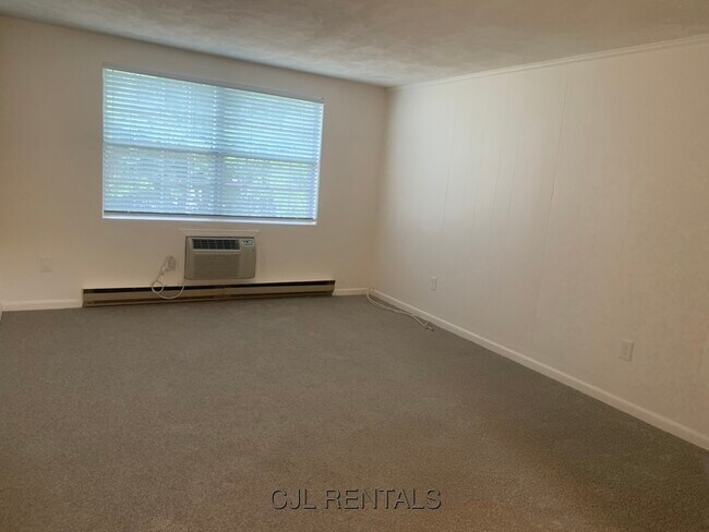 Building Photo - 1 Viking Ct