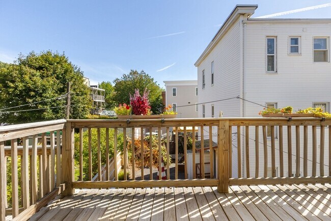 Building Photo - 5 Granite St