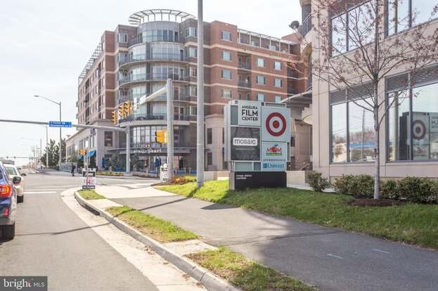 Building Photo - 2726 Gallows Rd