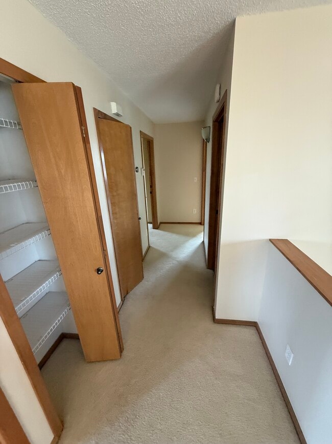 Building Photo - 6020 Bennett Ct S