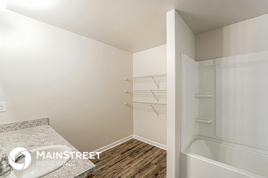 Building Photo - 155 Woodland Wy