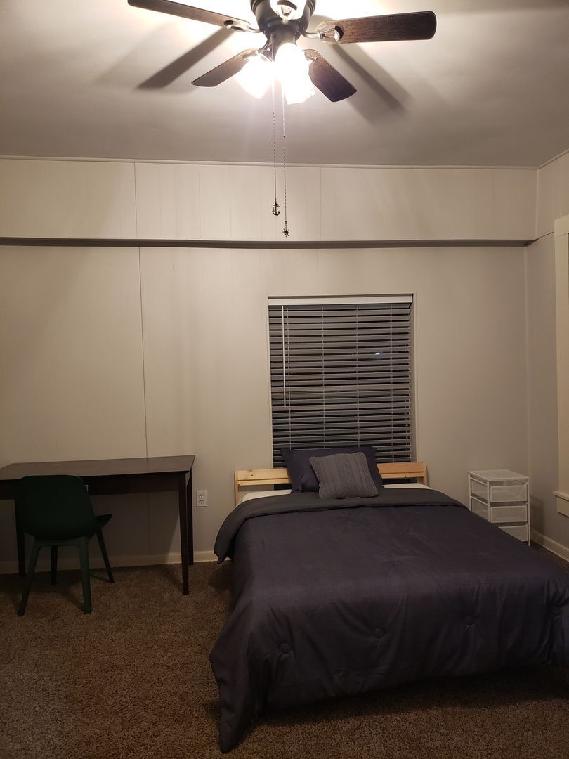 Building Photo - 2739 SE Loop 410 Acc Rd