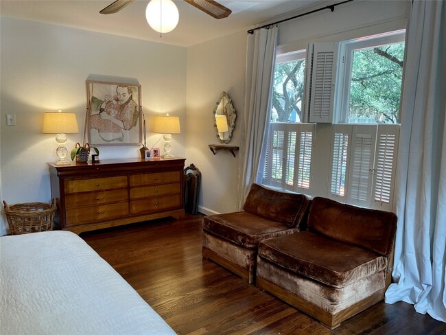 Building Photo - 429 Hawthorne St