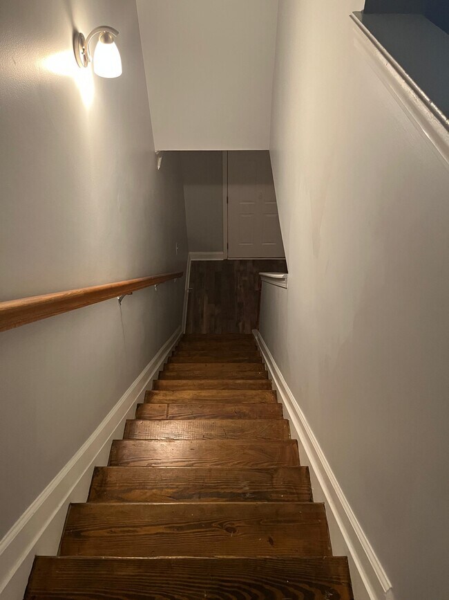 Building Photo - 2731 Halligan Point