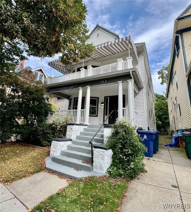 Primary Photo - 63 Claremont Ave